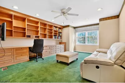 20 Conklin Ct, Roseland, NJ 07068 - Photo 13