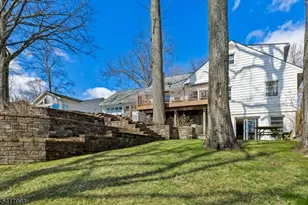 10 Tree Top Dr, Springfield, NJ 07081 - Photo 17