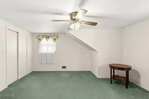 10 Tree Top Dr, Springfield, NJ 07081 - Photo 13