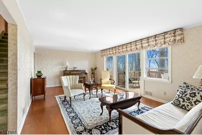 10 Tree Top Dr, Springfield, NJ 07081 - Photo 5