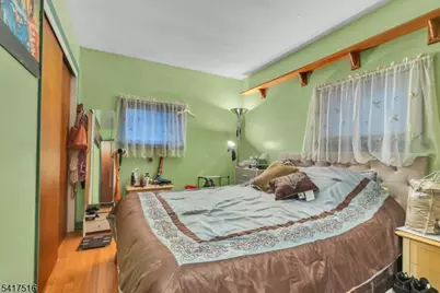 236 Stuyvesant Ave, Lyndhurst Township, NJ 07071 - Photo 29