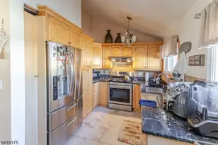 29 Arden St, Franklin Township, NJ 08873 - Photo 9