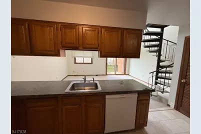 10 Augusta Dr #4, Vernon Twp., NJ 07462 - Photo 3