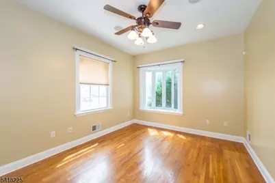 12-31 Roosevelt Pl, Fair Lawn, NJ 07410 - Photo 13