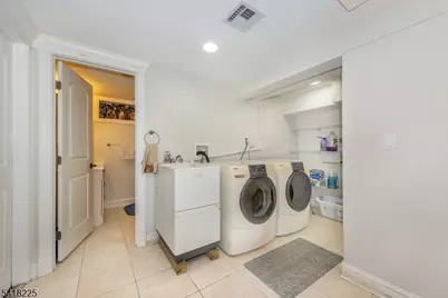 12-31 Roosevelt Pl, Fair Lawn, NJ 07410 - Photo 29