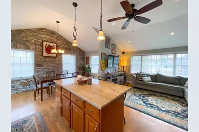 28 Woodside Dr, West Milford Twp., NJ 07480 - Photo 17