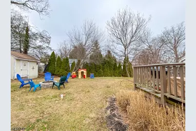 28 Woodside Dr, West Milford Twp., NJ 07480 - Photo 31