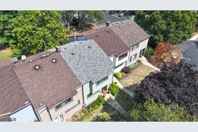 466 Brookside Ln, Hillsborough Township, NJ 08844 - Photo 3