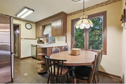 20 Kew Dr, Springfield, NJ 07081 - Photo 7