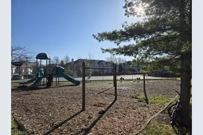 43 Forest Dr, Piscataway Township, NJ 08854 - Photo 5