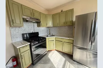 486 Stuyvesant Ave #2, Irvington, NJ 07111 - Photo 1