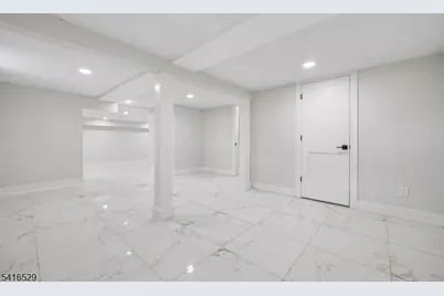 111 N Summit Ave, Chatham, NJ 07928 - Photo 29