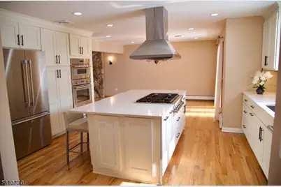 2 Edith Ct, East Hanover Township, NJ 07936 - Photo 9