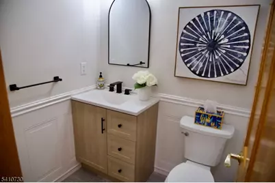 2 Edith Ct, East Hanover Township, NJ 07936 - Photo 19