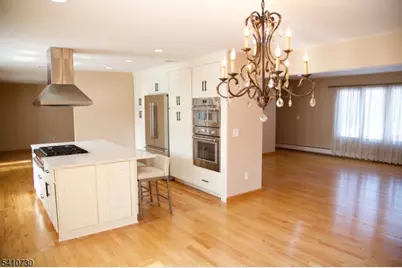 2 Edith Ct, East Hanover Township, NJ 07936 - Photo 3