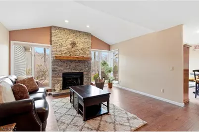 25 Stone Row Ln, Jefferson Township, NJ 07438 - Photo 3