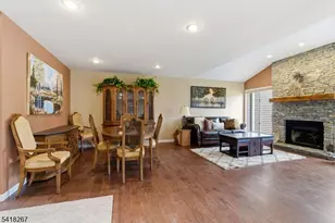 25 Stone Row Ln, Jefferson Township, NJ 07438 - Photo 5