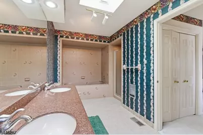 25 Stone Row Ln, Jefferson Township, NJ 07438 - Photo 21