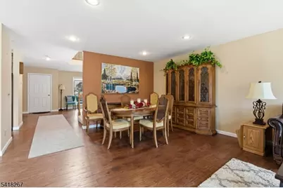 25 Stone Row Ln, Jefferson Township, NJ 07438 - Photo 5