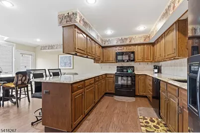 25 Stone Row Ln, Jefferson Township, NJ 07438 - Photo 7