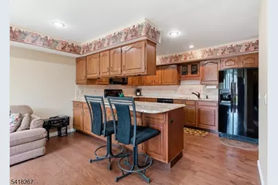 25 Stone Row Ln, Jefferson Township, NJ 07438 - Photo 9