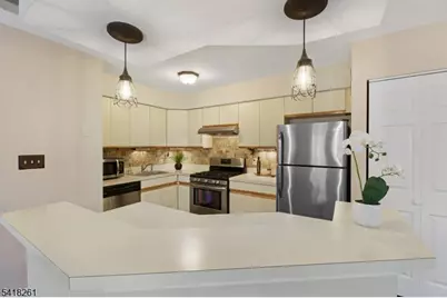 66 Sam Bonnell Dr, Union Township, NJ 08809 - Photo 9