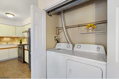 66 Sam Bonnell Dr, Union Township, NJ 08809 - Photo 11