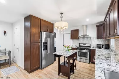 218 Muhlenberg Pl, Plainfield, NJ 07060 - Photo 13