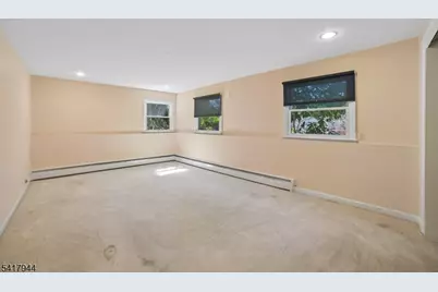 67 Sun Valley Way, Morris Plains, NJ 07950 - Photo 19