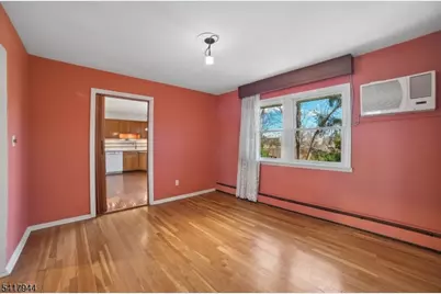 67 Sun Valley Way, Morris Plains, NJ 07950 - Photo 7