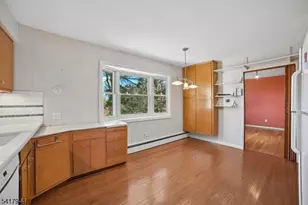 67 Sun Valley Way, Morris Plains, NJ 07950 - Photo 9