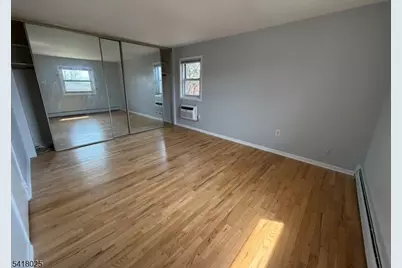 16 Knox Ter, Wayne, NJ 07470 - Photo 5