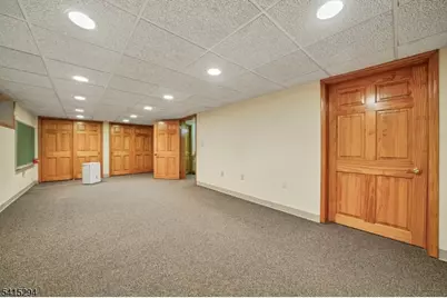 11 Beechnut Dr, Washington Township, NJ 07853 - Photo 29