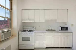 4 Riverside Dr Apt, Cranford Township, NJ 07016 - Photo 9
