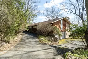 34 Long Ridge Rd, Parsippany, NJ 07869 - Photo 1