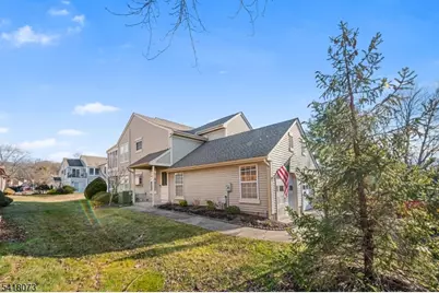 11D Rothwell Dr, Monroe Township, NJ 08831 - Photo 3