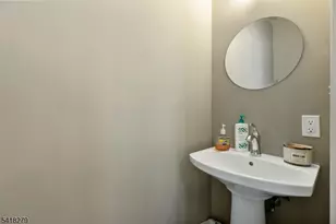 109 Centre St, Trenton, NJ 08611 - Photo 9