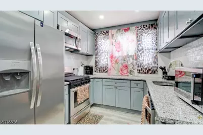 18 McKay Ave, East Orange, NJ 07018 - Photo 15