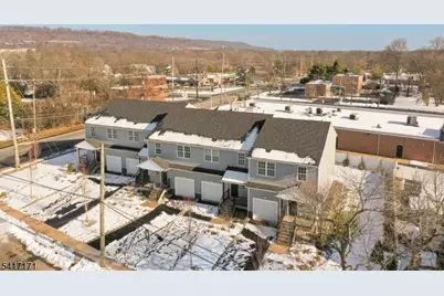 152 N Auten Ave, Somerville, NJ 08876 - Photo 3