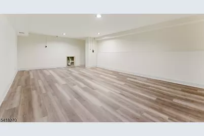 411 Hory St, Roselle, NJ 07203 - Photo 17