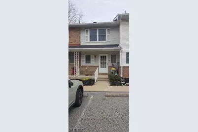 103 Brook Dr, Hackettstown, NJ 07840 - Photo 3