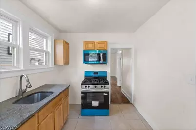 24 Irving Ave, Newark, NJ 07112 - Photo 11