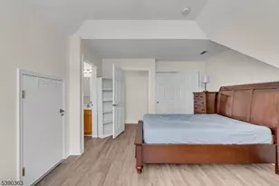 204 Merry Ln, Hillsborough Township, NJ 08844 - Photo 17