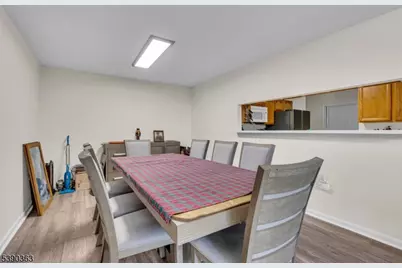 204 Merry Ln, Hillsborough Township, NJ 08844 - Photo 5