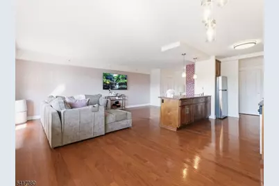 60 Parkway Dr, East Orange, NJ 07017 - Photo 13