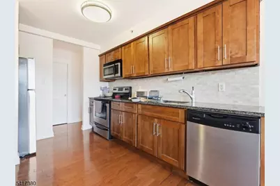 60 Parkway Dr, East Orange, NJ 07017 - Photo 19