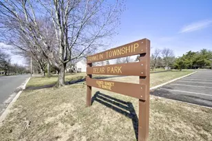 11 Lindsey Ct, Franklin Township, NJ 08823 - Photo 23