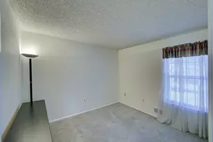 11 Lindsey Ct, Franklin Township, NJ 08823 - Photo 13