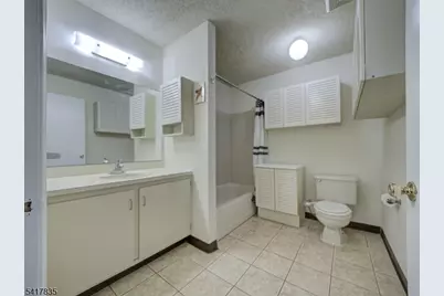 11 Lindsey Ct, Franklin Township, NJ 08823 - Photo 19