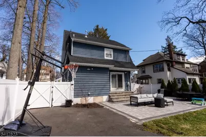 246 Stirling Ave, City Of Orange Twp., NJ 07050 - Photo 31